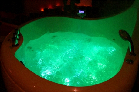 Samen genieten van een heerlijke bubbelbad.