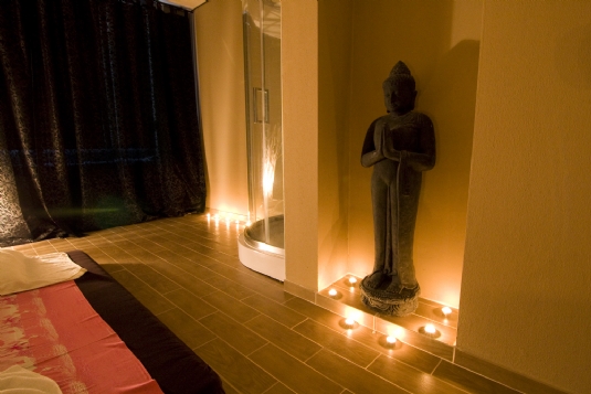 Massagekamer 'Uthai Thani' Mandarin Spa Uden (2)